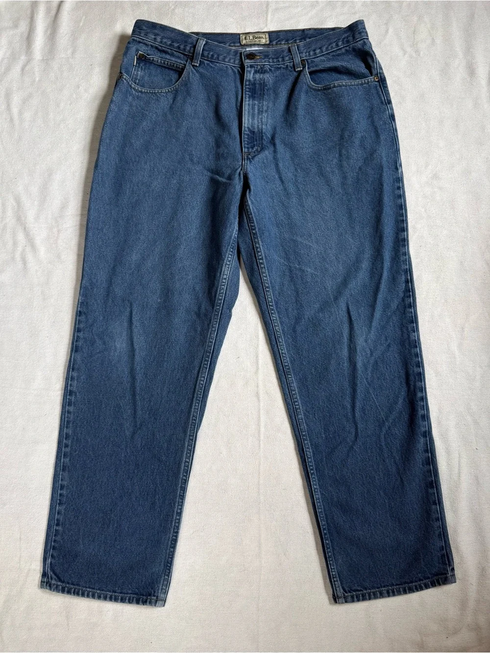 Classic Men's Blue Straight Leg Denim Jeans